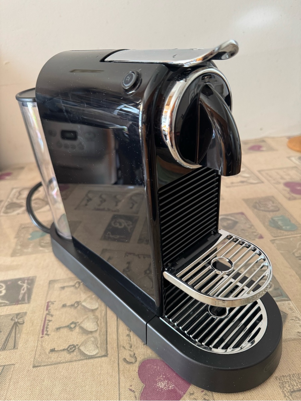 Nespresso CitiZ Coffee and Espresso Machine with Aeroccino Milk Frother - Picture 3 of 8